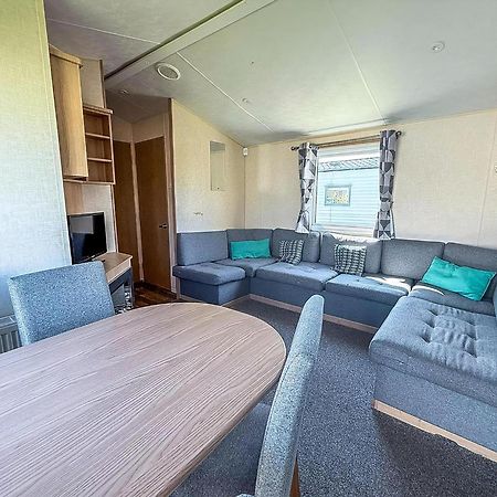 Lovely 8 Berth Caravan Nearby Scratby Beach In Norfolk Ref 50021F Great Yarmouth Exterior foto